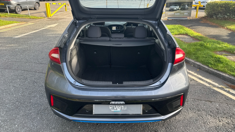 Hyundai IONIQ 1.6 GDi Hybrid Premium 5dr DCT Hybrid Hatchback